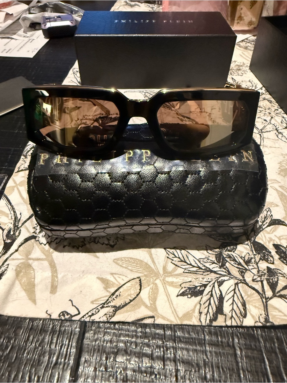 Brand New Authentic Philipp Plein Rose Venus SPP10 Sunglasses – Complete Set